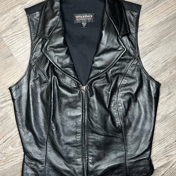 Wilson Women's Black Leather Vest - Picture 1 of 11